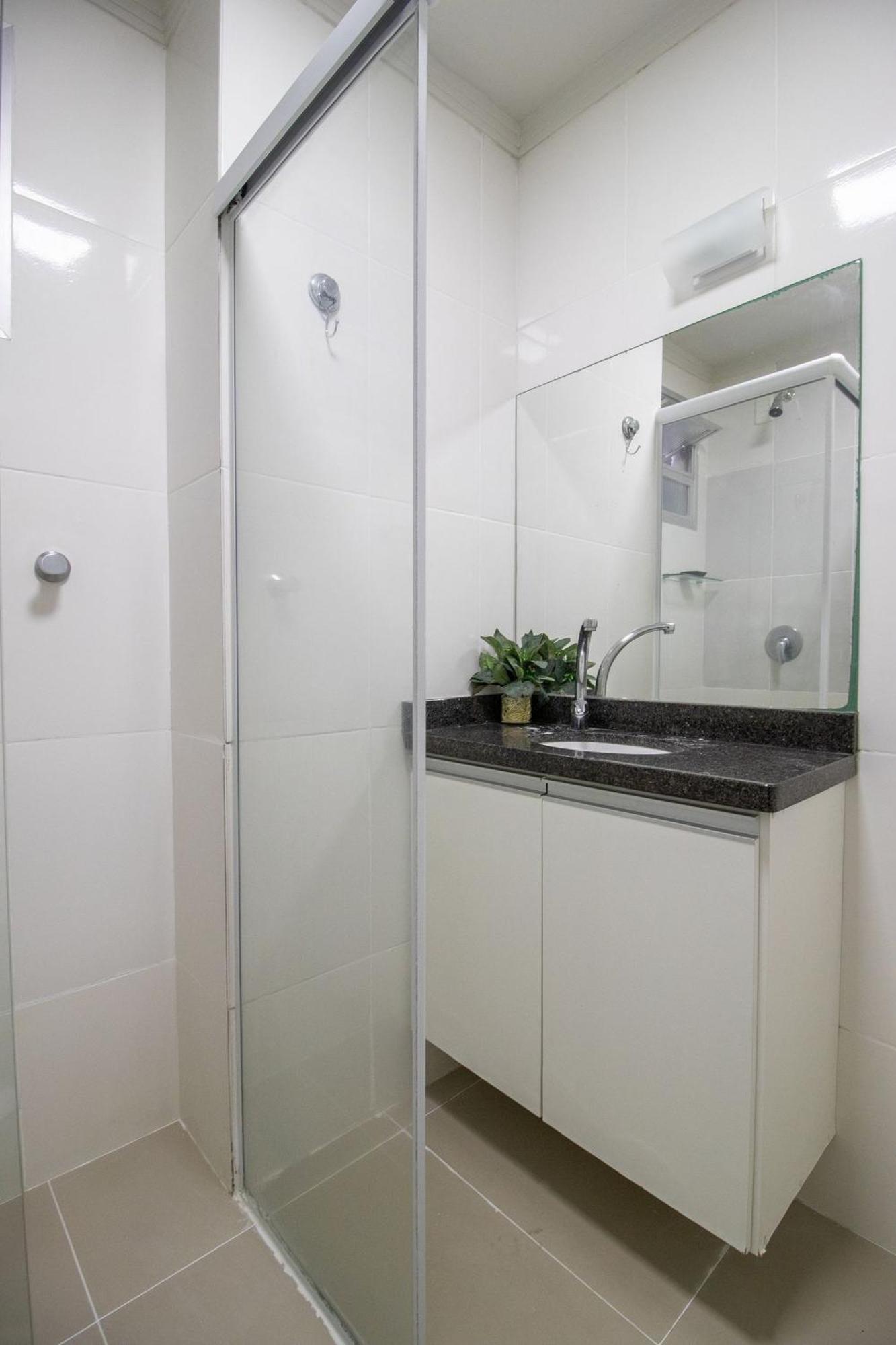 Apartamento Rpa93 - Av Brasil, Quadra Mar, 1 Dorm, Tv Smart Balneario Camboriu