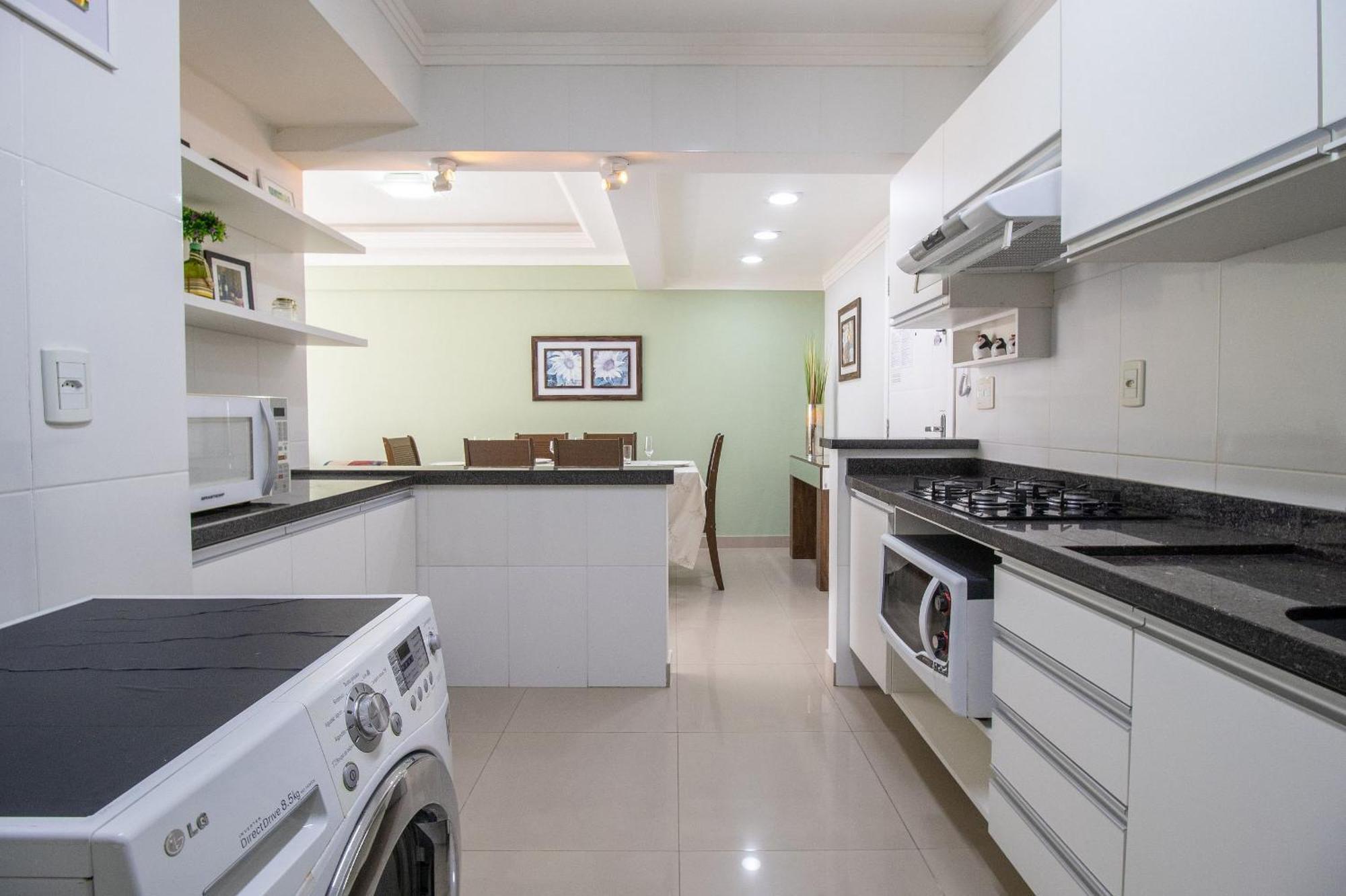 Rpa93 - Av Brasil, Quadra Mar, 1 Dorm, Tv Smart Balneario Camboriu