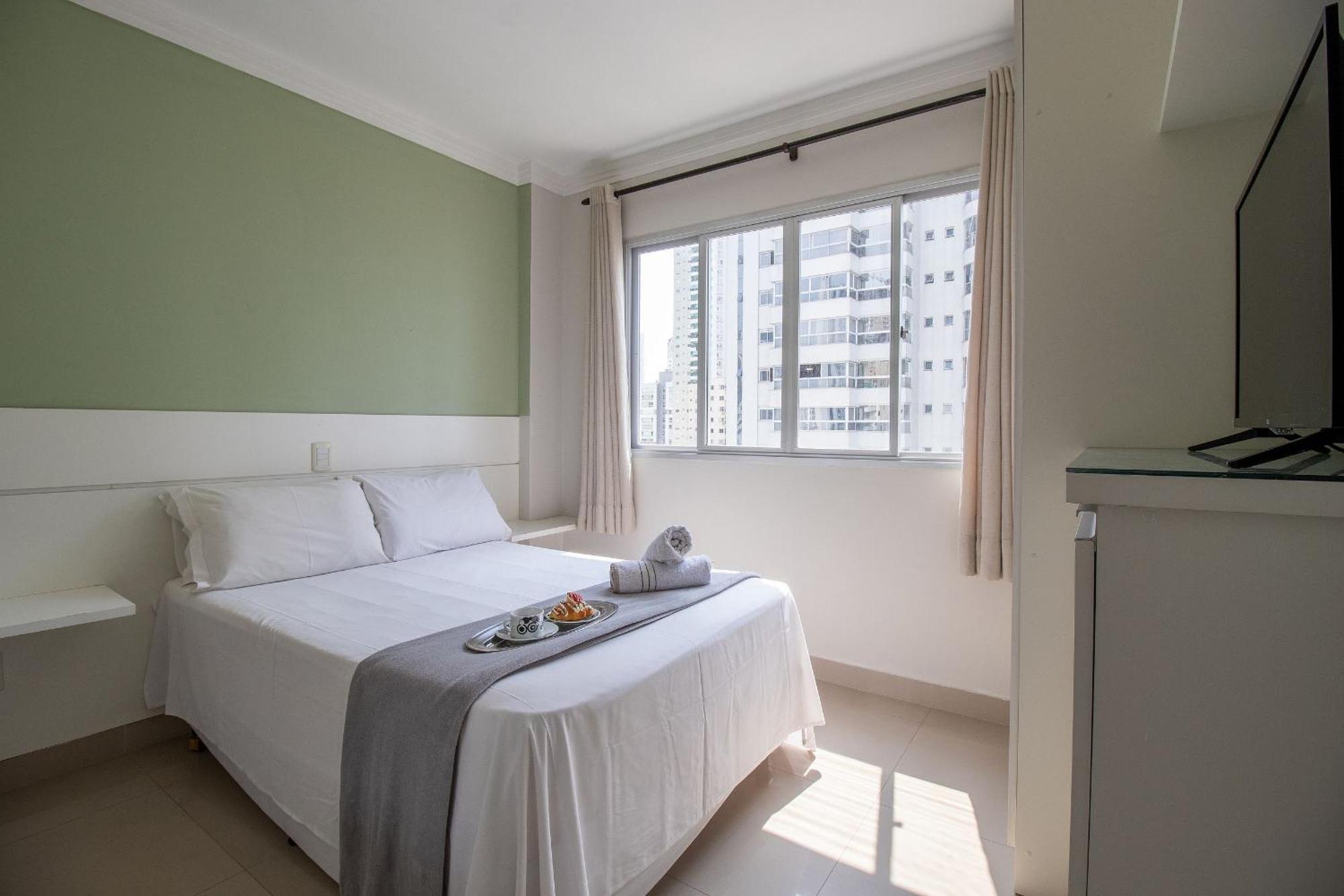 Rpa93 - Av Brasil, Quadra Mar, 1 Dorm, Tv Smart *