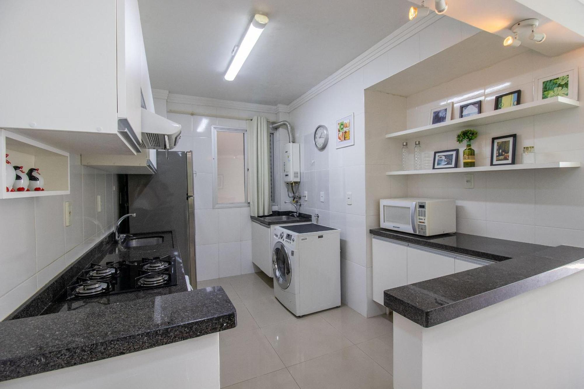 Rpa93 - Av Brasil, Quadra Mar, 1 Dorm, Tv Smart * Balneario Camboriu